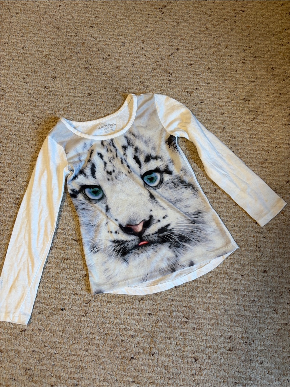 Kids - Girls Long-Sleeve Top T-shirt with Snow Leopard Face and Teal Eyes
